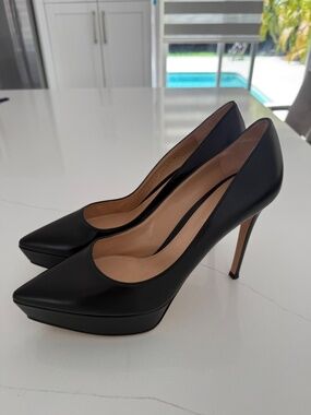 Gianvito Rossi Dasha Black Leather Platform Pumps Heels Shoes